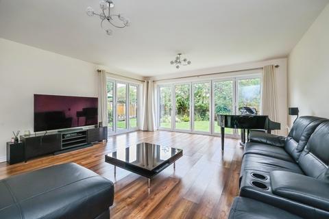 4 bedroom detached house for sale, Leyland Close, Nottingham, NG9