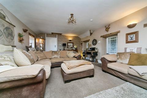 undefined, Llanynghenedl, Holyhead, LL65