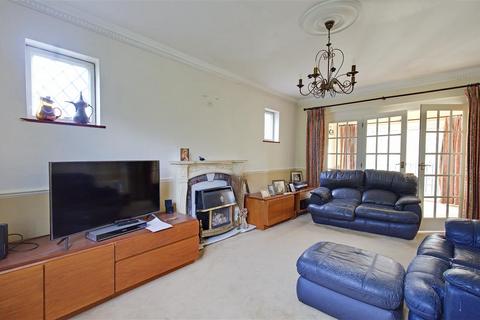 undefined, Ballards Way, Croydon
