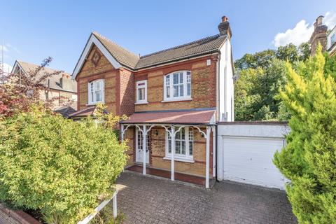 Dornton Road, South Croydon, CR2