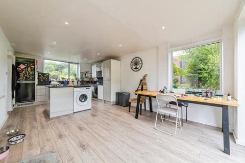 undefined, Ash Close, Grantham, NG32