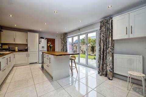 4 bedroom detached house for sale, Honeyholes Lane, Dunholme, Lincoln, LN2