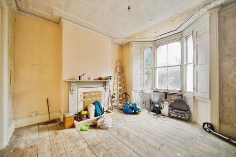 5 bedroom terraced house for sale, Tomlins Grove, London, E3