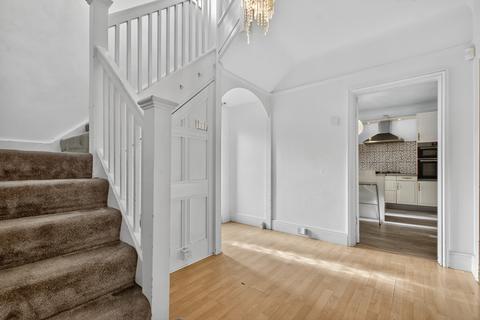 4 bedroom semi-detached house for sale, Yew Tree Walk, Purley, CR8