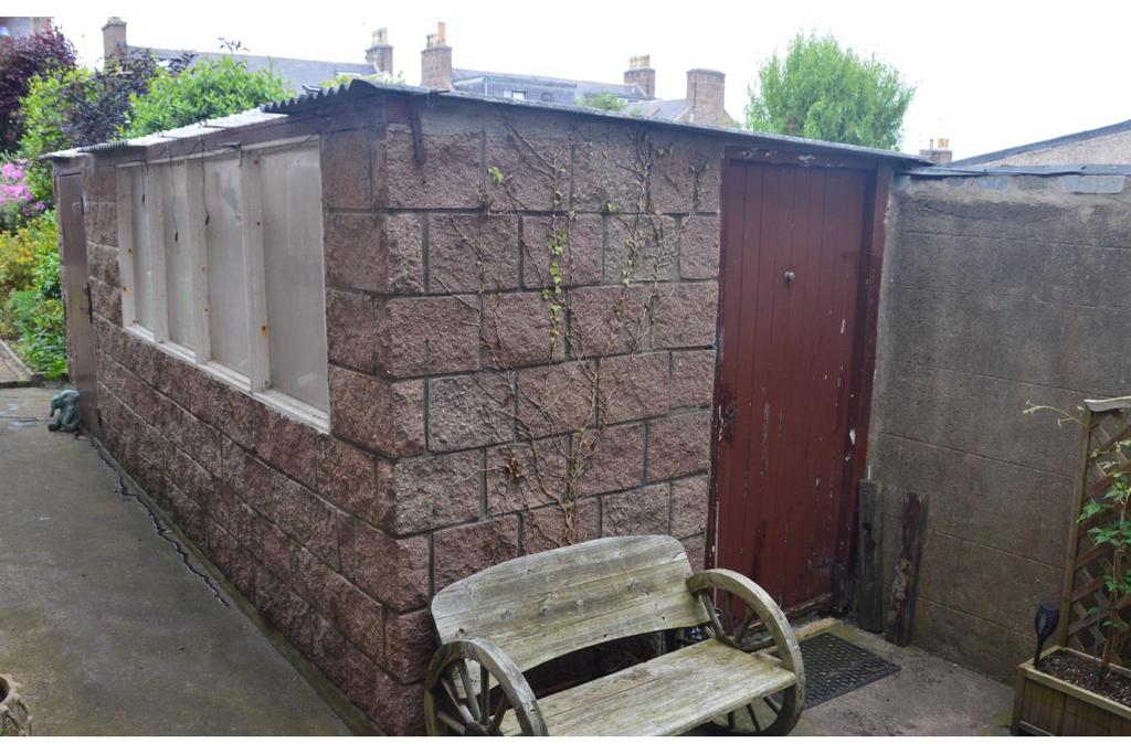 Shed