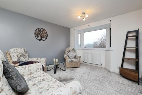 undefined, Ling Park Avenue, Bradford, BD15