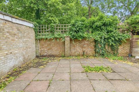 undefined, Essenden Court, Stony Stratford, Milton Keynes, MK11