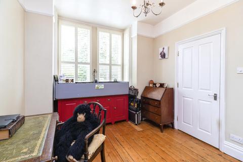 4 bedroom end of terrace house for sale, Station Road, Woburn Sands, MK17
