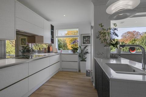 2 bedroom apartment for sale, Compton Place Road, Eastbourne, BN21