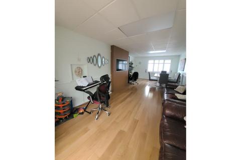 undefined, Kennelwood Crescent, Croydon, CR0
