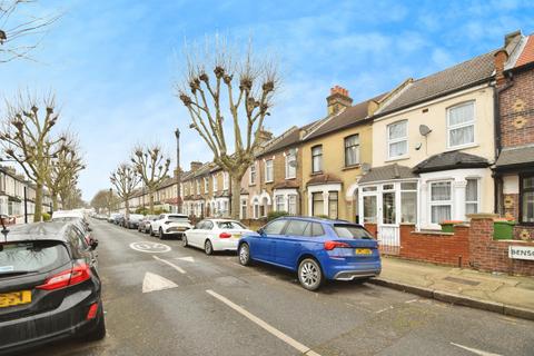 3 bedroom terraced house for sale, Benson Avenue, London, E6