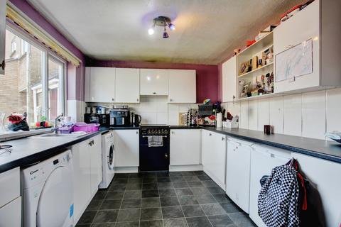 3 bedroom terraced house for sale, Eyemouth Court, South Shields, NE34