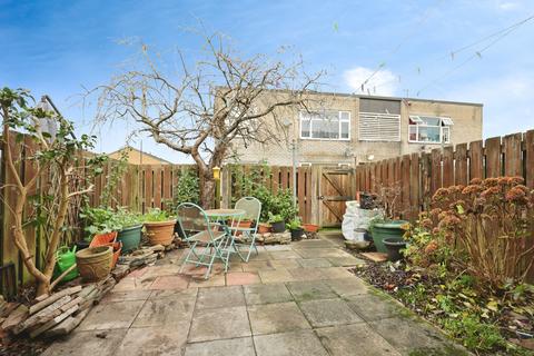3 bedroom terraced house for sale, Campion Close, Cheylesmore, Coventry, CV3
