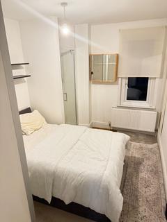 undefined, Woodford Road, Watford WD17