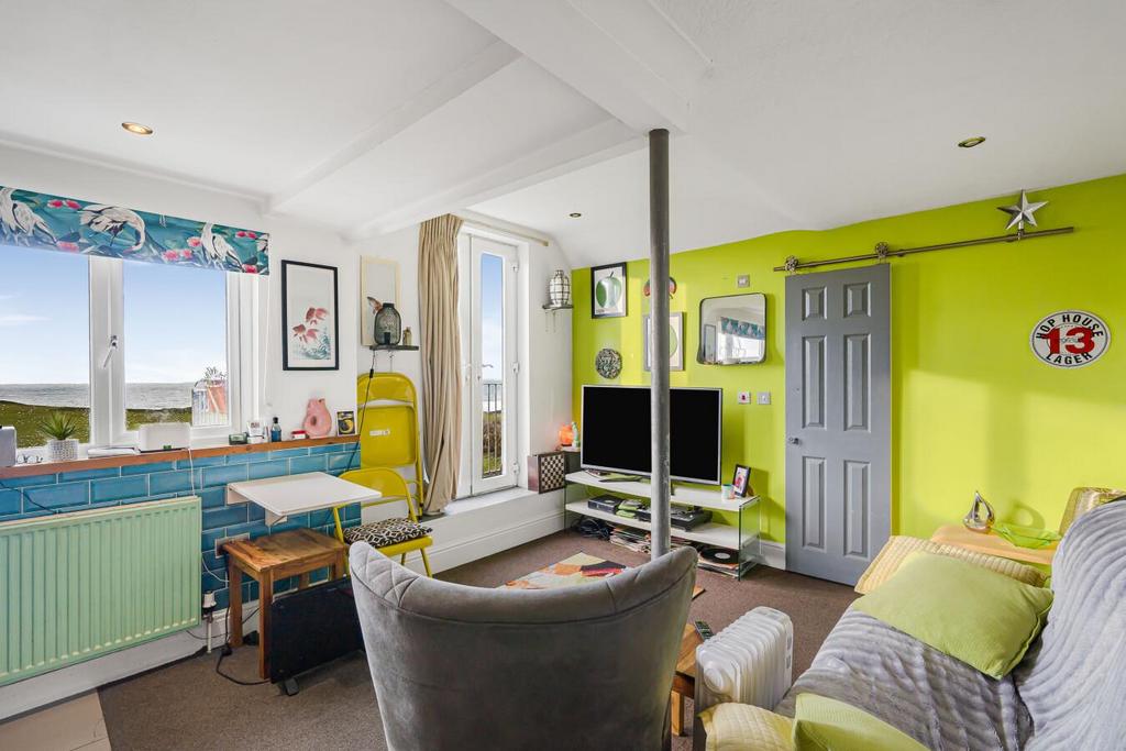 Top Floor Flat Five