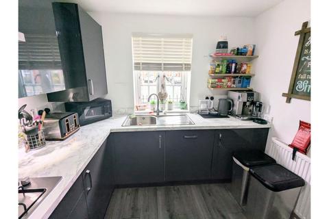3 bedroom terraced house for sale, Anglia Way, Bedford, MK40