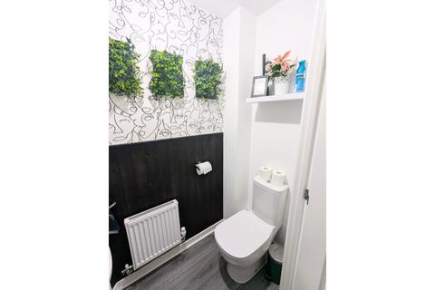 3 bedroom terraced house for sale, Anglia Way, Bedford, MK40