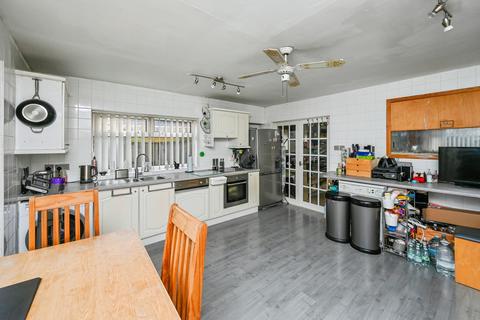 3 bedroom semi-detached house for sale, Garnon Street, Mansfield, NG18