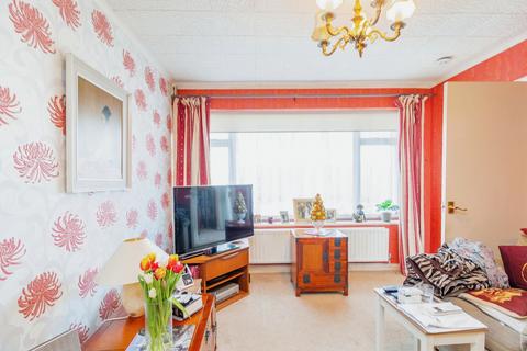 undefined, South Lawne, Bletchley, Milton Keynes, MK3