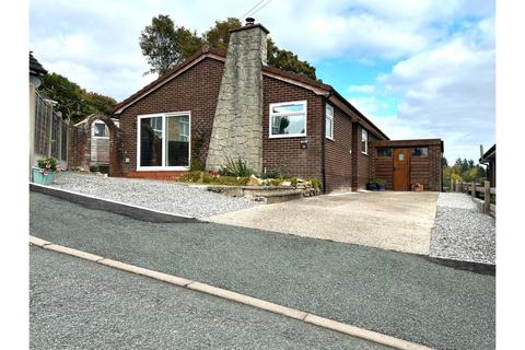 3 bedroom detached bungalow for sale, Oakfield, Llangollen, LL20