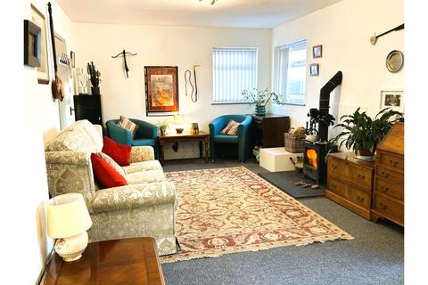 3 bedroom detached bungalow for sale, Oakfield, Llangollen, LL20