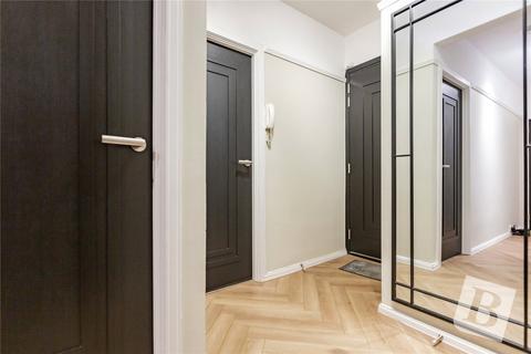 3 bedroom apartment for sale, Corbets Tey Road, Upminster, RM14