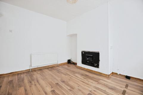 3 bedroom end of terrace house for sale, Hartland Avenue, Wyken. Coventry, CV2