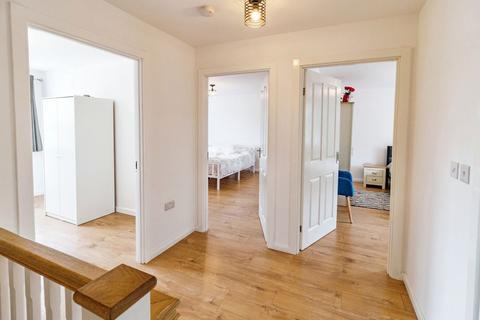4 bedroom detached house for sale, Queens Crescent, Clapham, Bedford, MK41