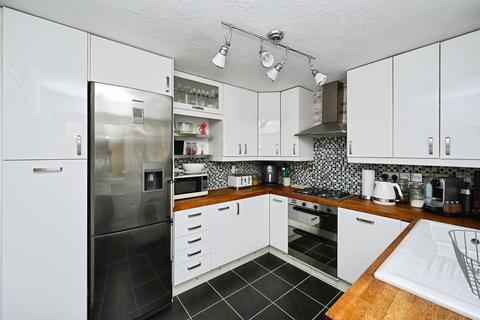 3 bedroom detached house for sale, Carter Lane East, Alfreton, DE55