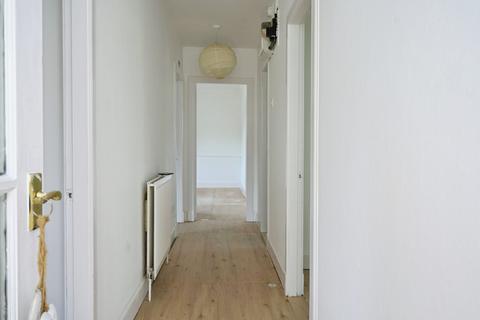 3 bedroom flat for sale, Park View, Loanhead, EH20