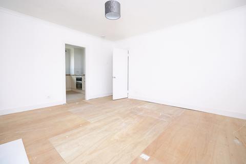 3 bedroom flat for sale, Park View, Loanhead, EH20