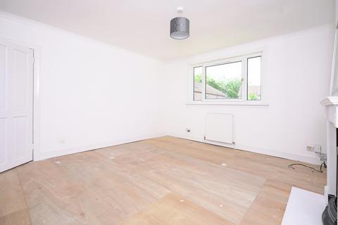 3 bedroom flat for sale, Park View, Loanhead, EH20