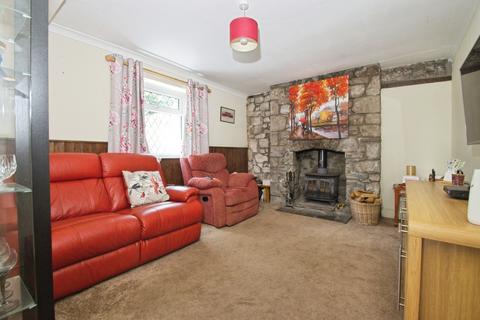 3 bedroom end of terrace house for sale, Kears Row, Pontypool, NP4