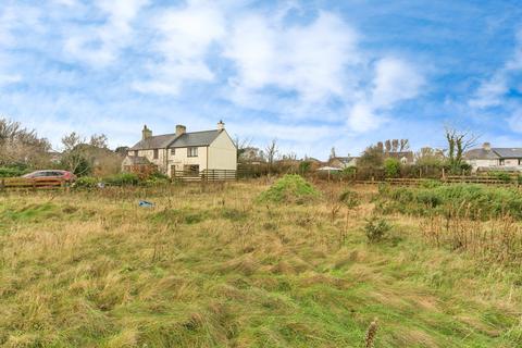 undefined, MALLTREATH, BODORGAN, LL62