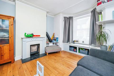 3 bedroom end of terrace house for sale, Haydn Road, Nottingham, NG5