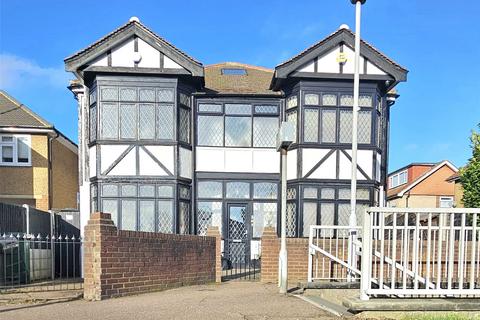 undefined, Eastern Avenue East, Romford, RM1