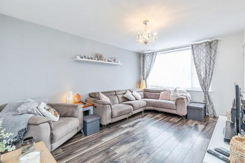 2 bedroom terraced house for sale, The Spires, Rochester, ME2