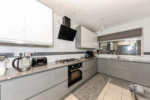 5 bedroom detached house for sale, Henderson Avenue, Scunthorpe, DN15