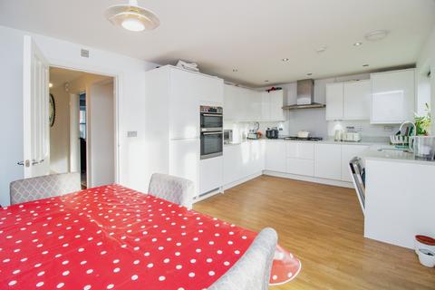 undefined, Curacao Crescent, Newton Leys, Milton Keynes, MK3