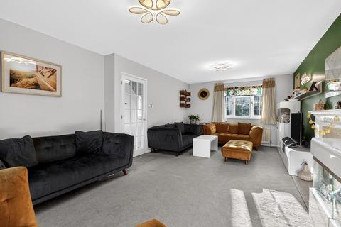 undefined, Abbots Lane, Kenley, CR8