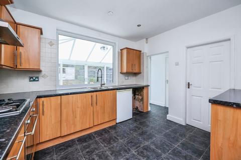 3 bedroom terraced house for sale, Knighton Avenue, Nottingham, NG7