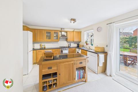 4 bedroom detached house for sale, Thatcham Avenue Kingsway, Quedgeley, GL2