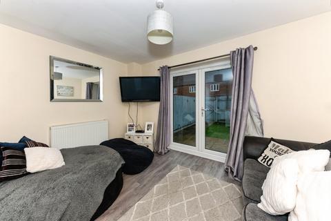 3 bedroom end of terrace house for sale, Robert Pearson Mews, Grimsby, DN32