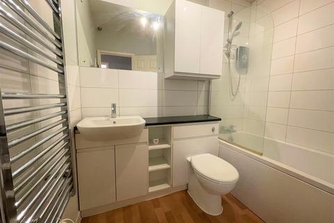 1 bedroom apartment for sale, Birchett Road, Aldershot GU11