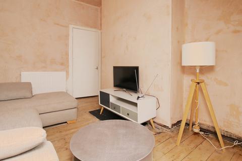 2 bedroom flat for sale, Queen Charlotte Street, Edinburgh, EH6