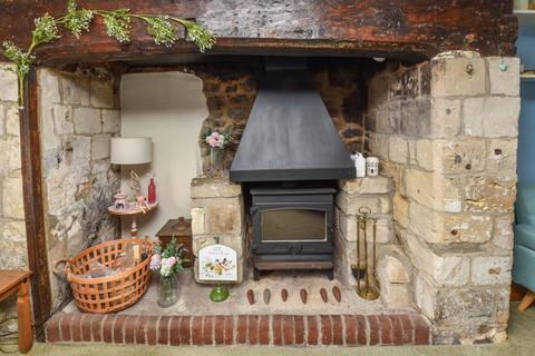 undefined, High Street, Devizes SN10