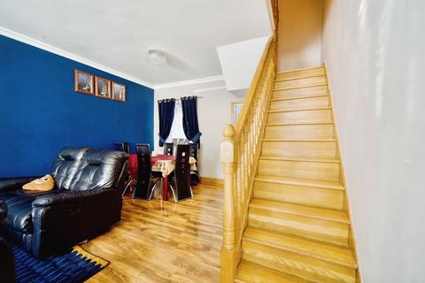 3 bedroom terraced house for sale, Malvern Road, London, E6