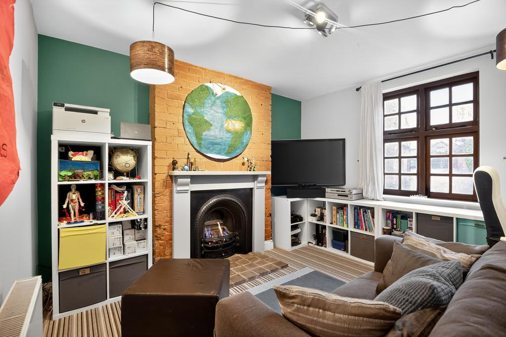 Lounge/Family/Games