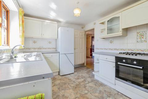 4 bedroom detached bungalow for sale, Lincoln Road, Metheringham, Lincoln, LN4