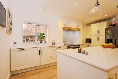 3 bedroom semi-detached house for sale, Elstob Way, Monmouth, NP25